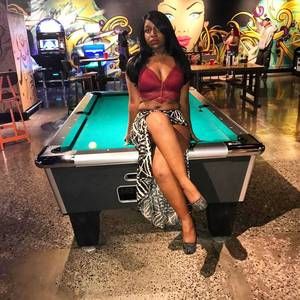 Meet your Posher, Shaqueta